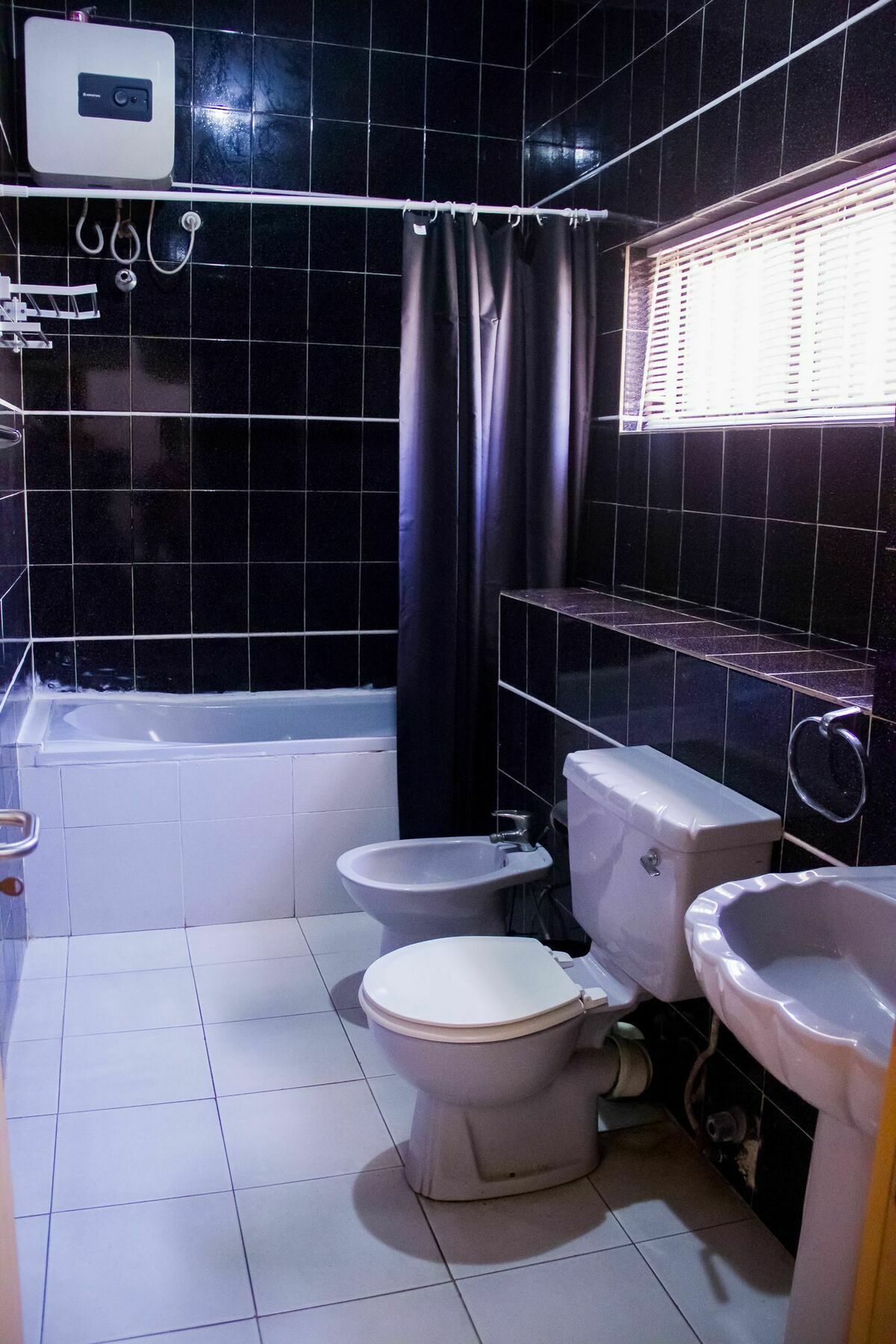 La Patriache Lodge Aliayabiagba Екстериор снимка